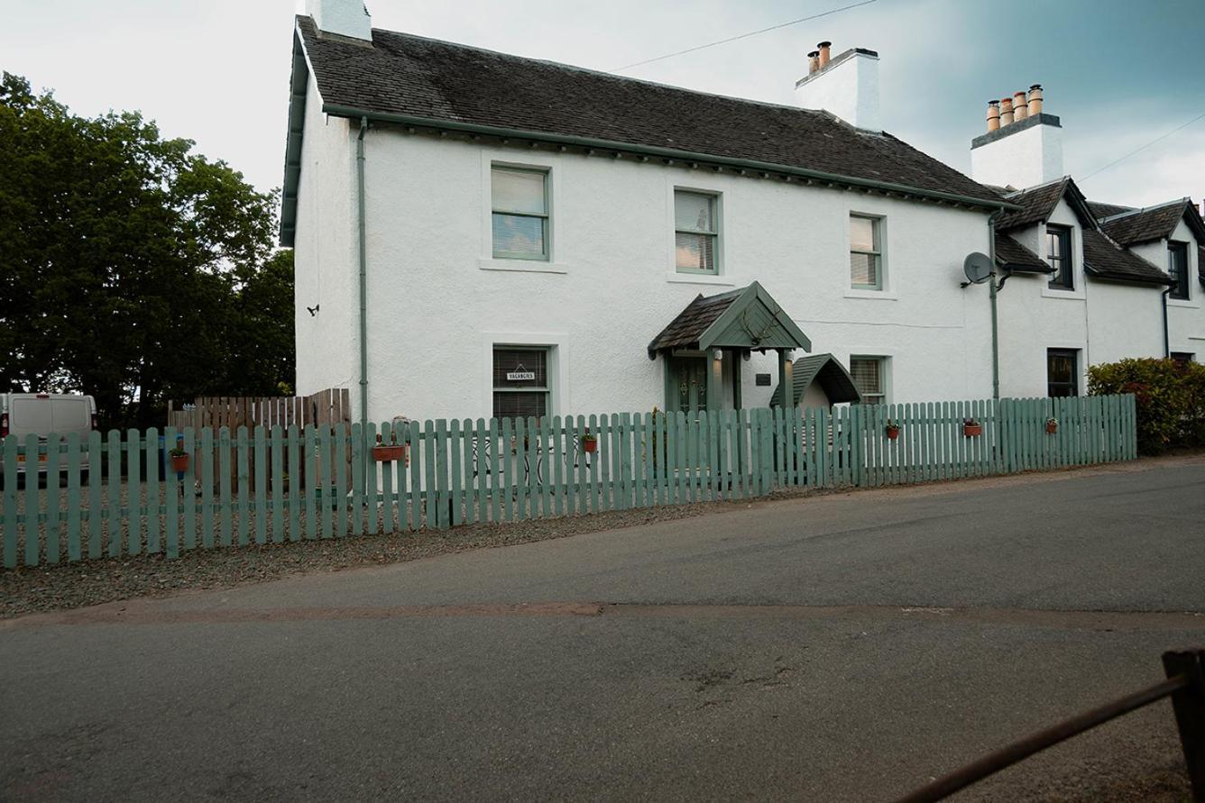 House Bed & Breakfast